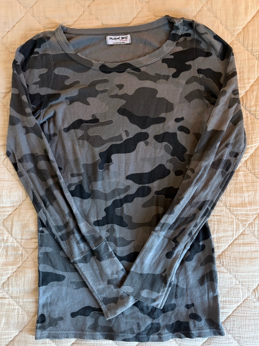 Michael Stars Gray & Black Camo Long-Sleeve Thermal Tee OS
